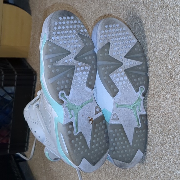 Air Jordan 6 Retro - Picture 5 of 7